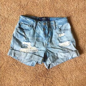 Hollister High-Rise Mom Shorts Denim